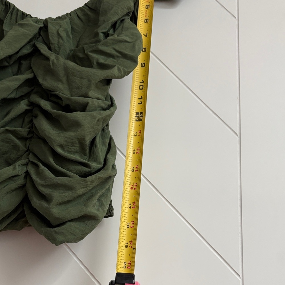GAP Olive Ruched Tank Top - Picture 5 of 6